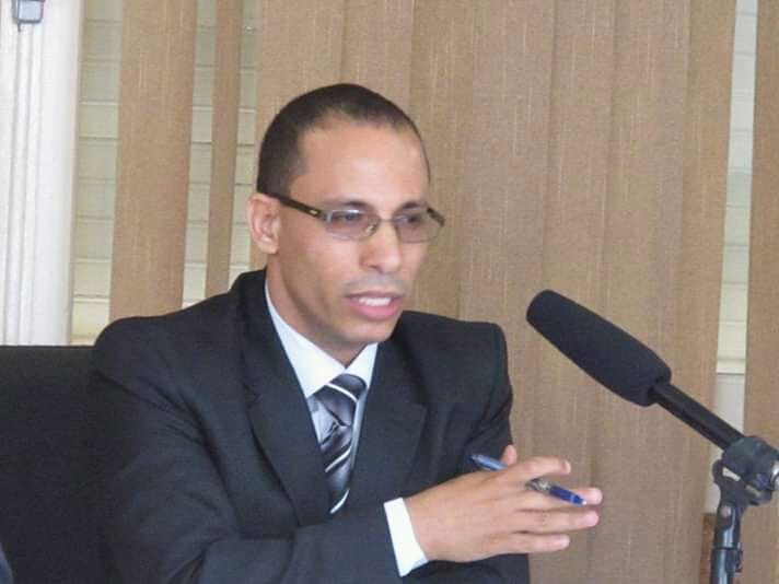 حوار مع الدكتور محمد مرشد الكميم حول الأدب والنقد والعمل الأكاديمي